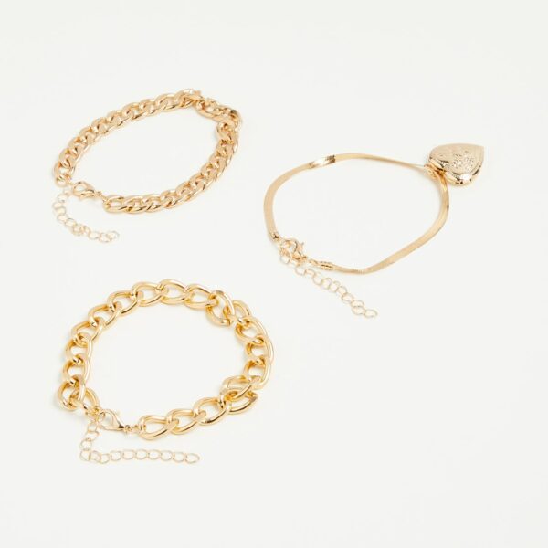 Assorted Bracelets – Pack of 3 Stylish Fashion Accessories - Image 3